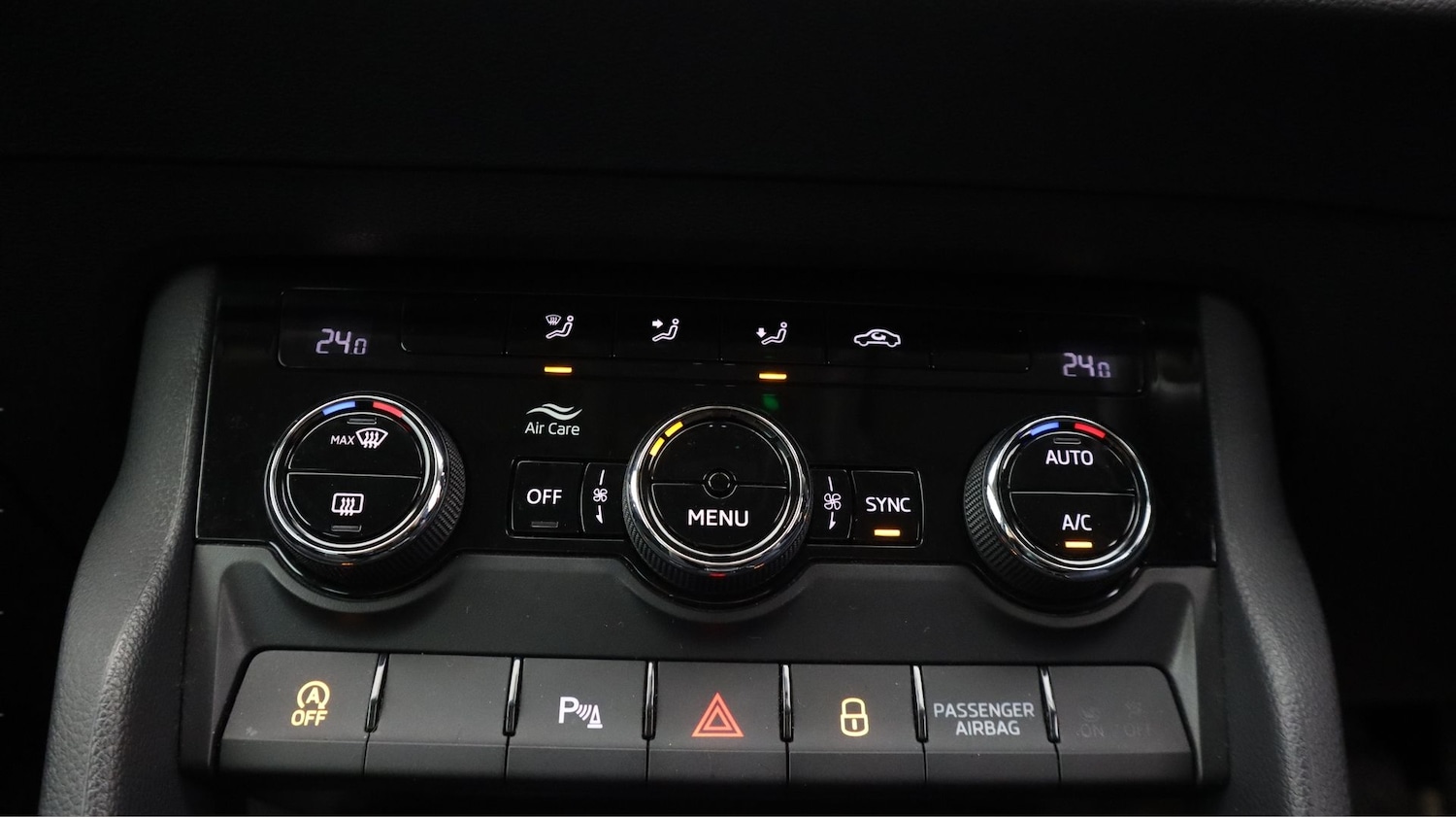 Used Skoda Karoq 2021 for sale - 77435556: Photo 12