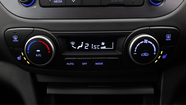 Used Hyundai i10 2019 for sale - 76085041: Photo 13