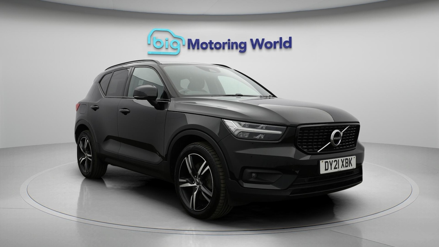 Used Volvo XC40 2021 for sale - 76562049: Photo 2