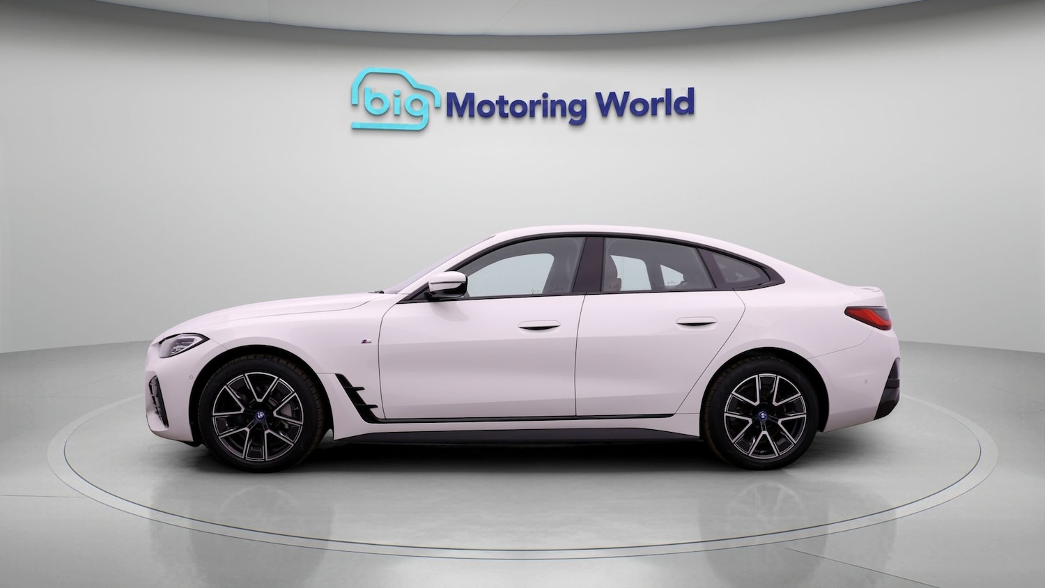 Used BMW i4 2024 for sale - 77618639: Photo 4