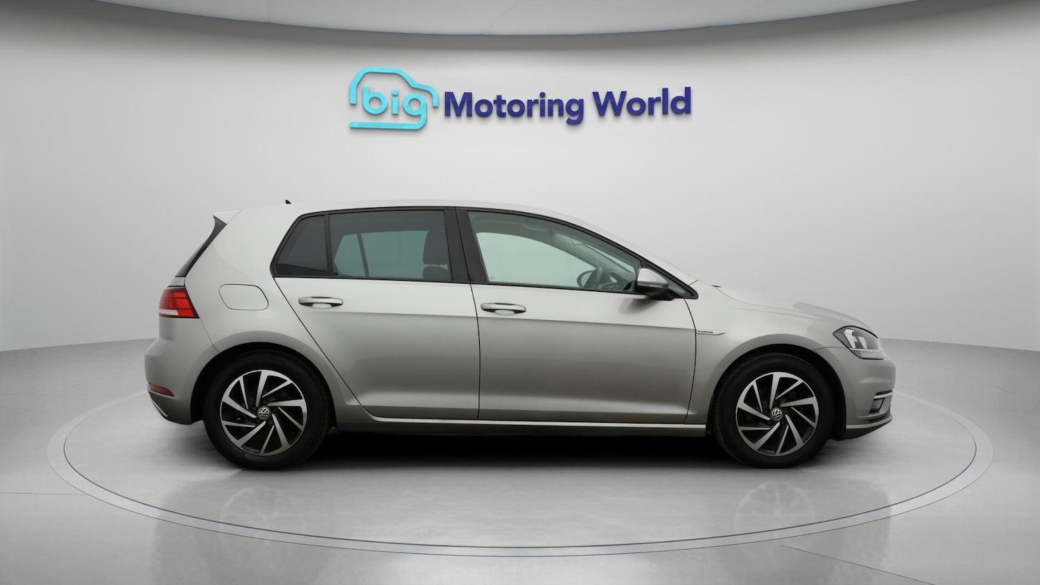 Used Volkswagen Golf 2019 for sale - 76657019: Photo 9