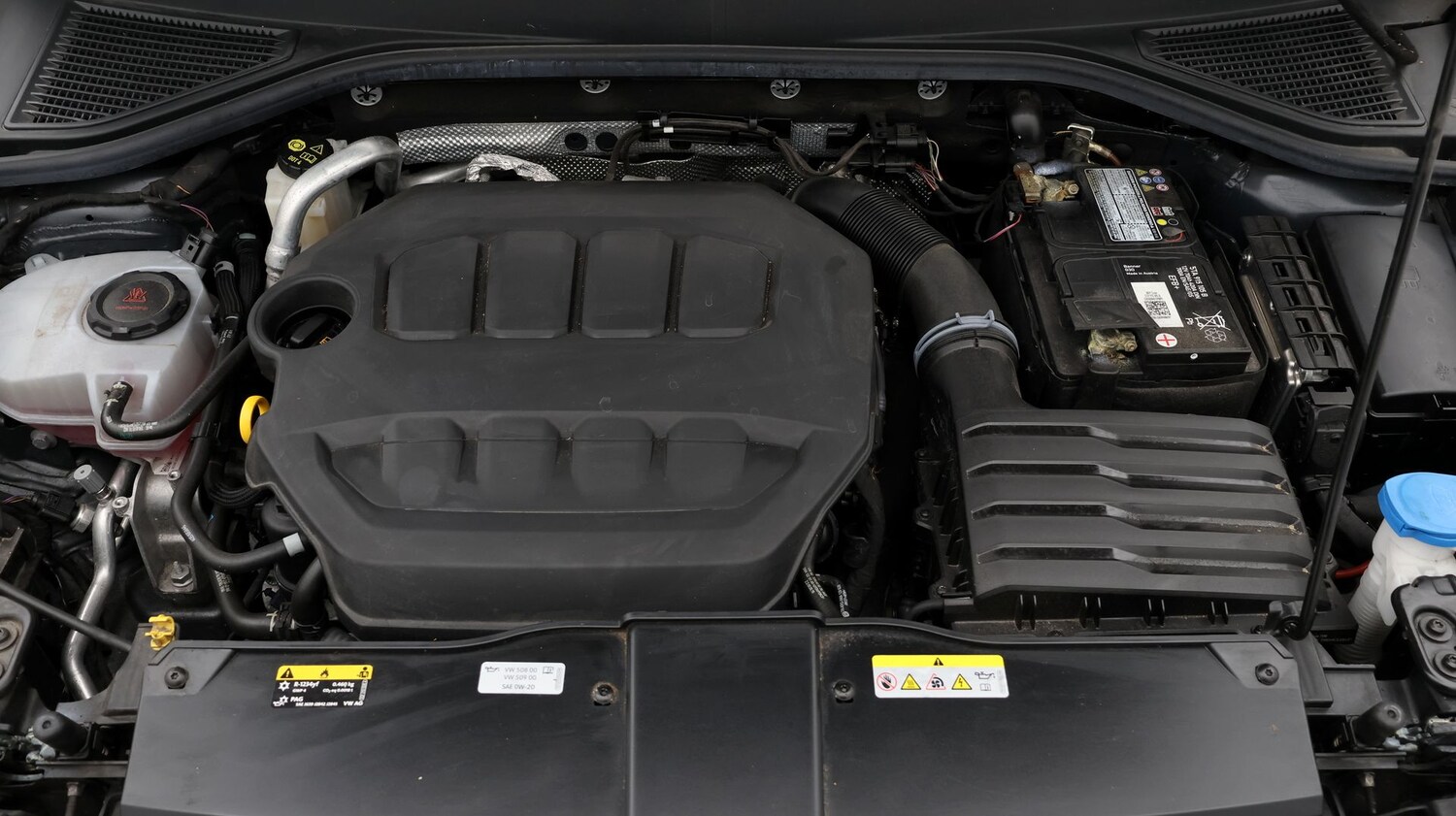 Used Volkswagen T-Roc for sale - 77379017: Photo 19