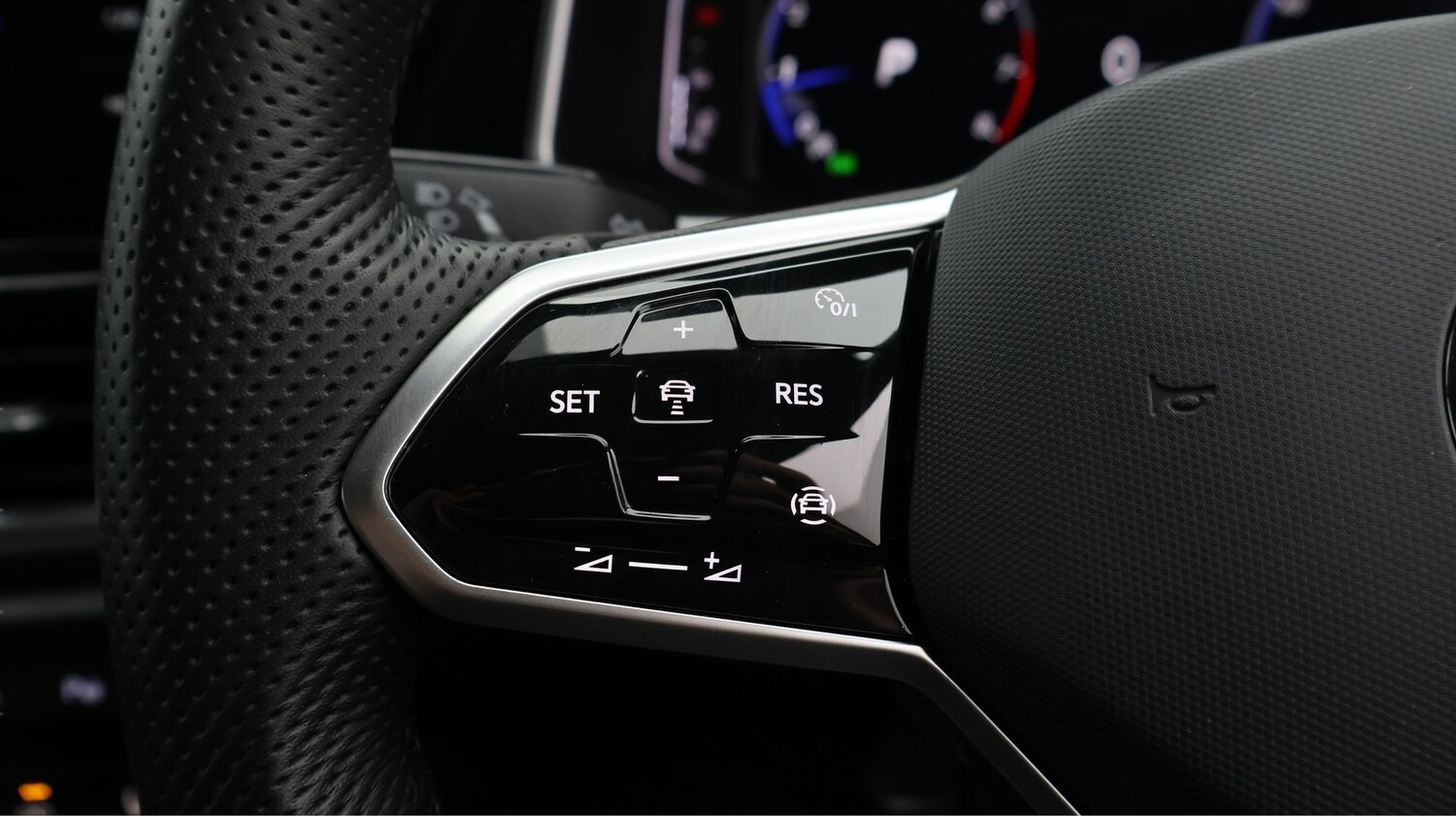 Used Volkswagen T-Roc for sale - 77379017: Photo 20