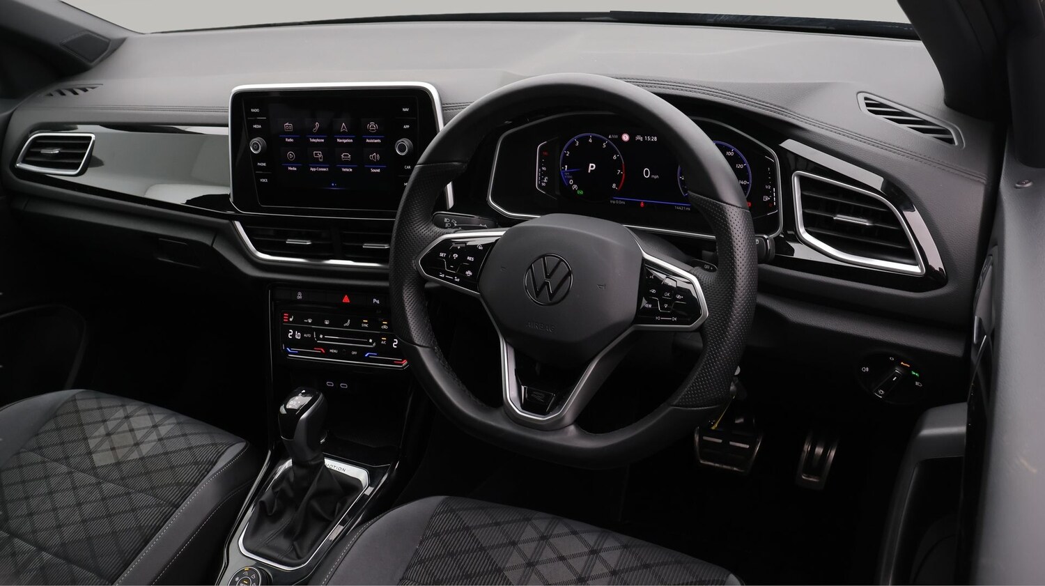 Used Volkswagen T-Roc for sale - 77379017: Photo 9