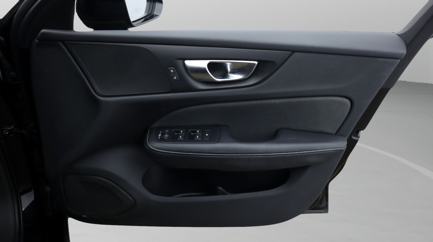 Used Volvo V60 2022 for sale - 78035259: Photo 15