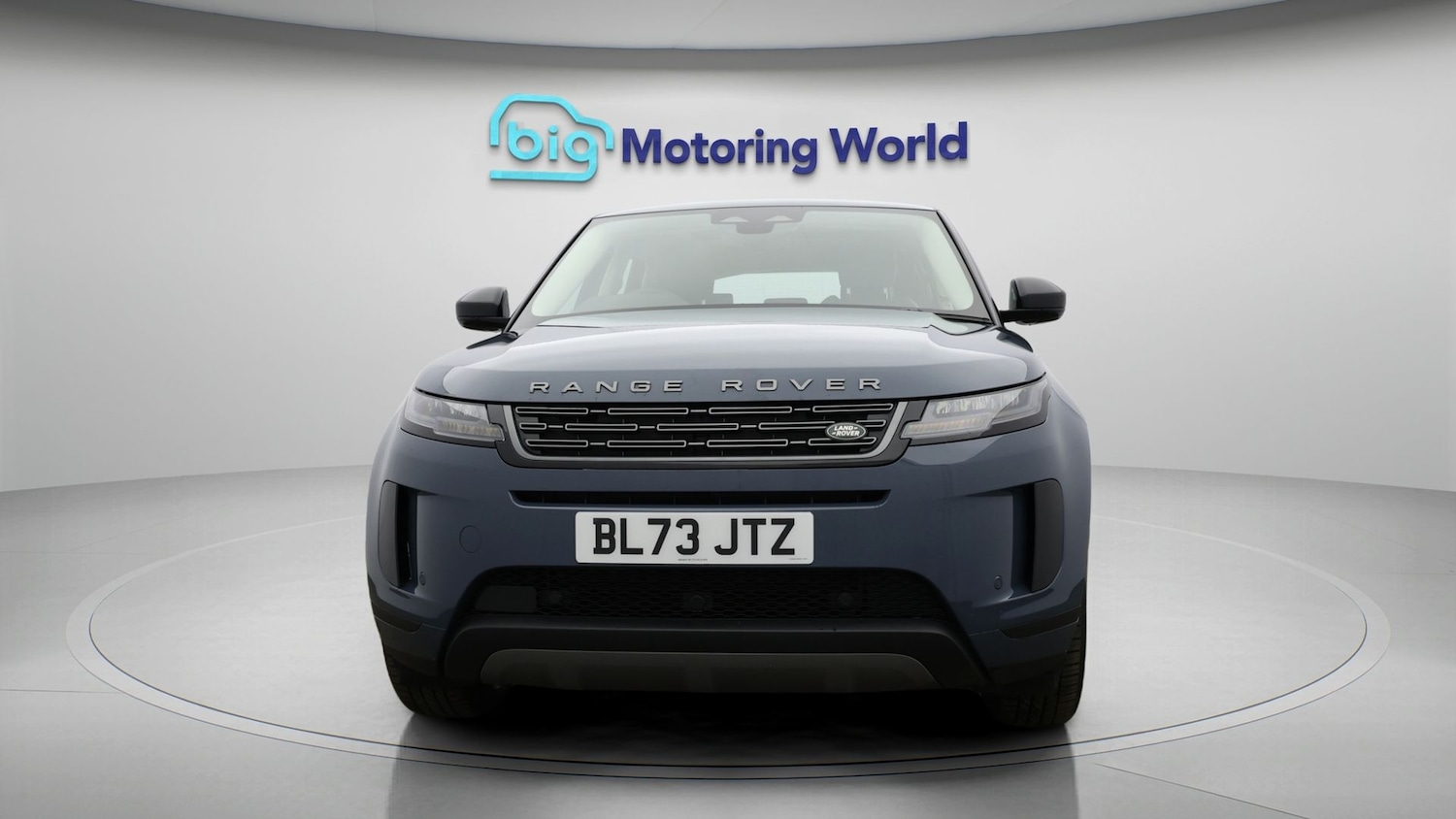 Used Land Rover Range Rover Evoque 2023 for sale - 77935923: Photo 2