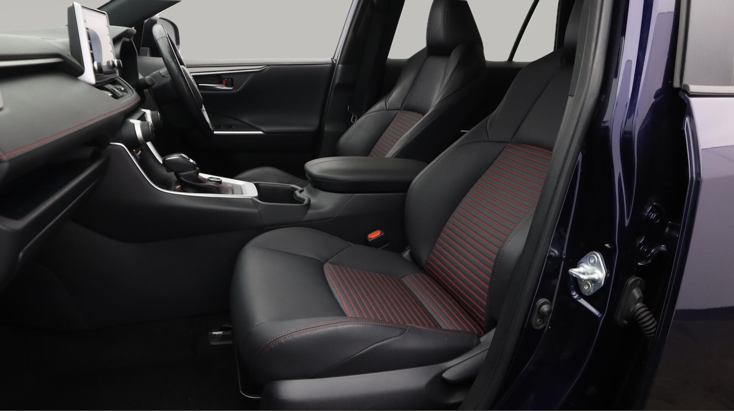 Used Toyota RAV4 2022 for sale - 76667198: Photo 15