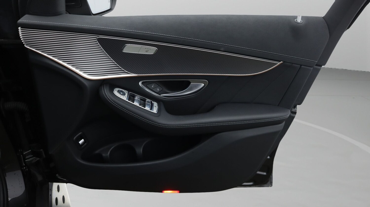 Used Mercedes-Benz EQC 2022 for sale - 77573697: Photo 15