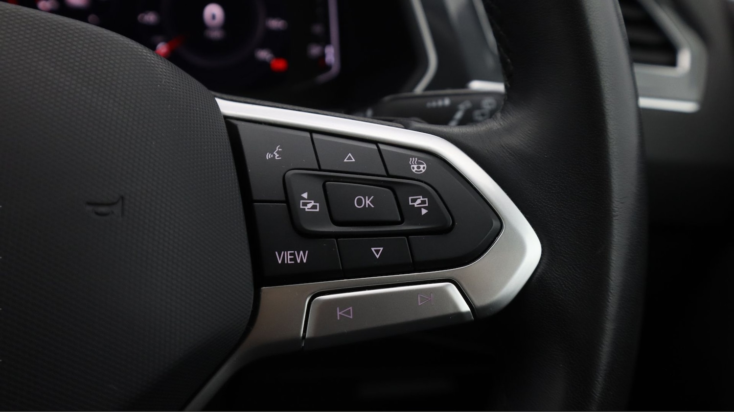 Used Volkswagen Tiguan 2021 for sale - 77326692: Photo 24