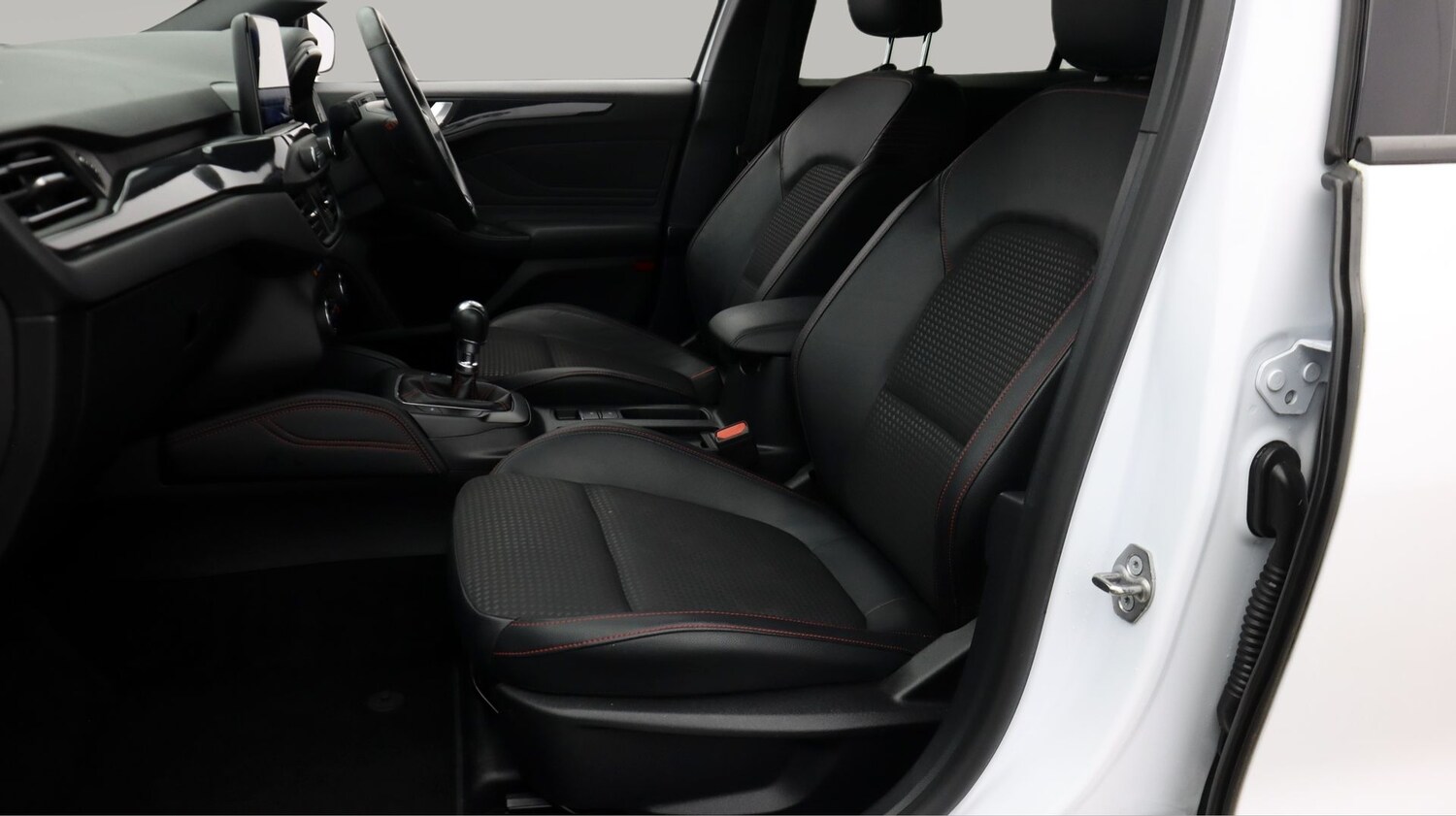 Used Ford Focus 2021 for sale - 77969015: Photo 14