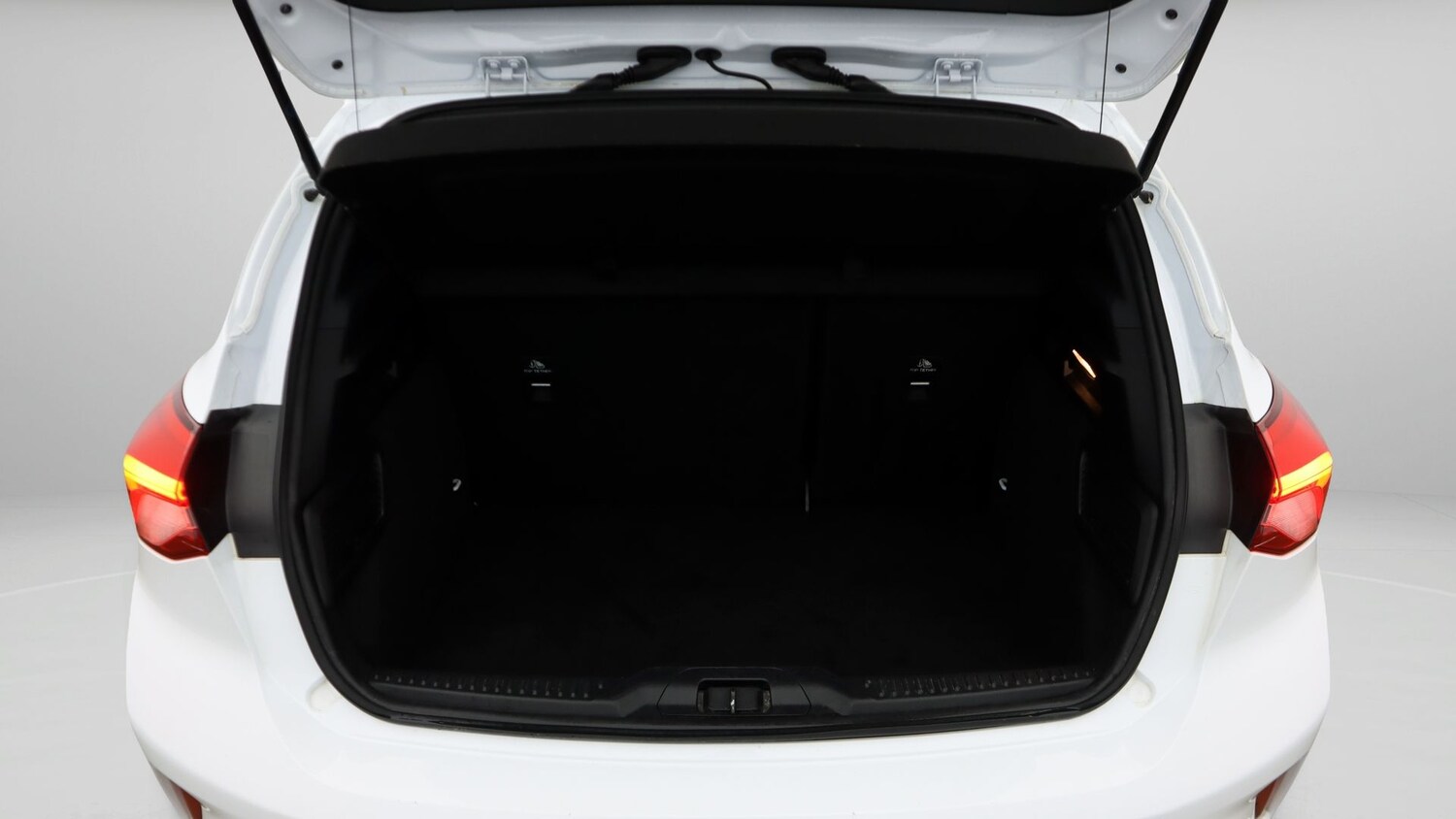 Used Ford Focus 2021 for sale - 77969015: Photo 17