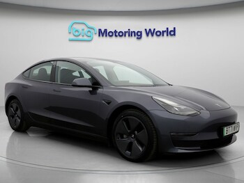 Tesla - Model 3