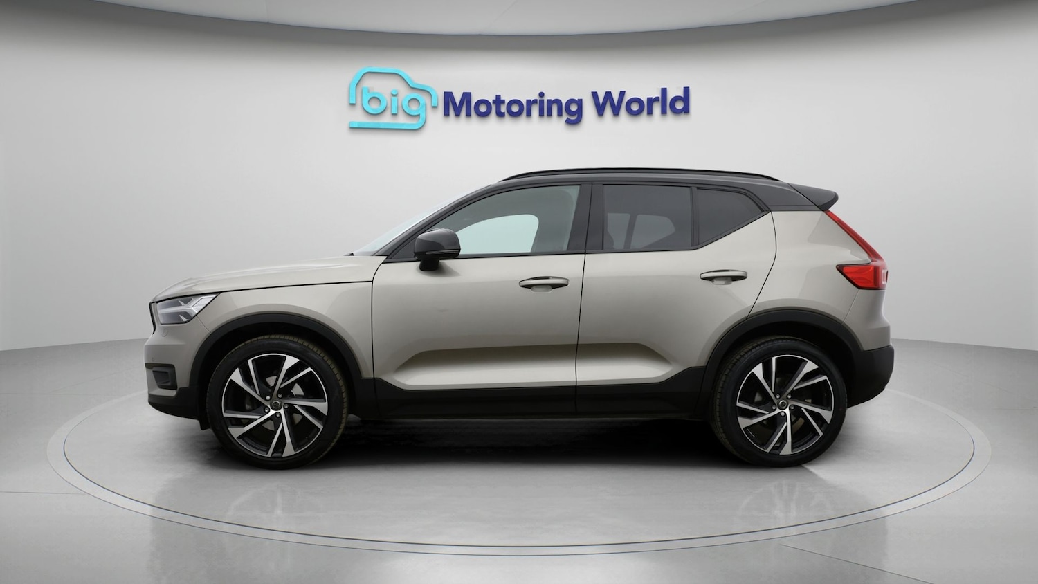 Used Volvo XC40 2022 for sale - 78028070: Photo 4