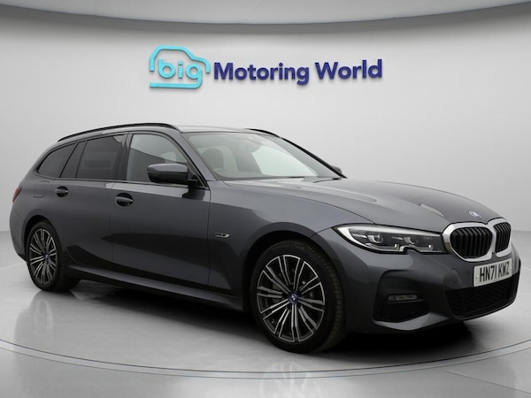 Used BMW 3 Series 2022 for sale - 76151203: Photo 1