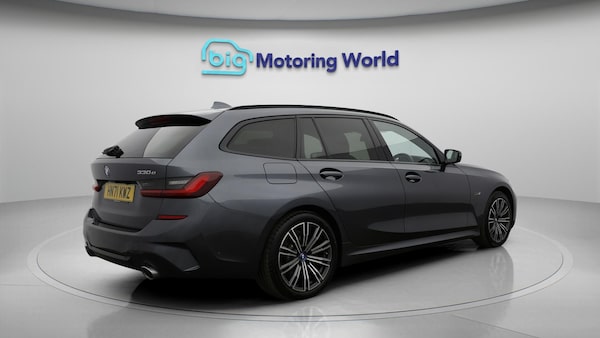 Used BMW 3 Series 2022 for sale - 76151203: Photo 8