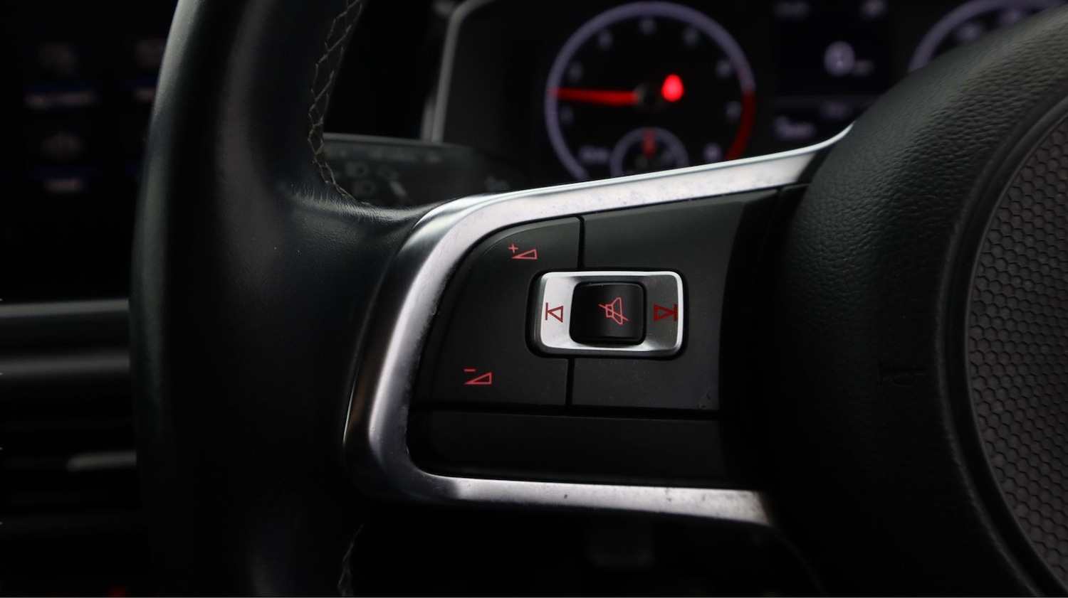 Used Volkswagen Polo 2019 for sale - 77802187: Photo 20