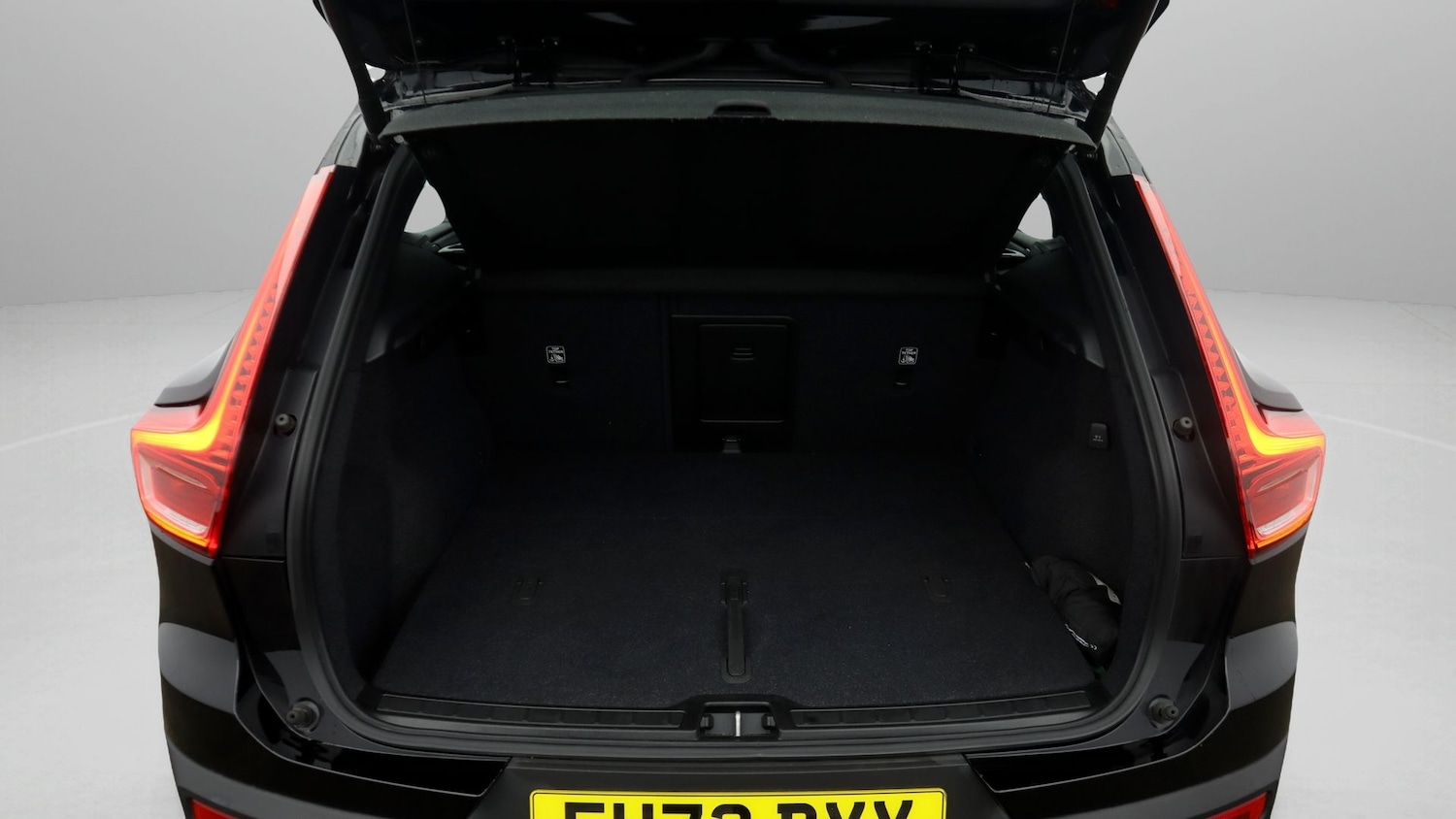 Used Volvo XC40 2023 for sale - 77410811: Photo 17