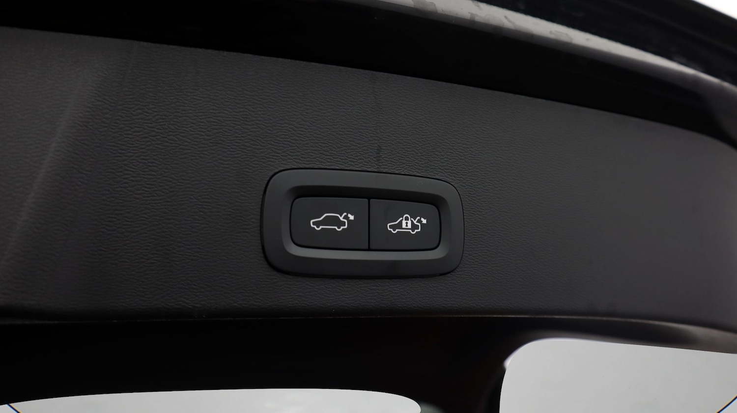 Used Volvo XC40 2023 for sale - 77410811: Photo 20