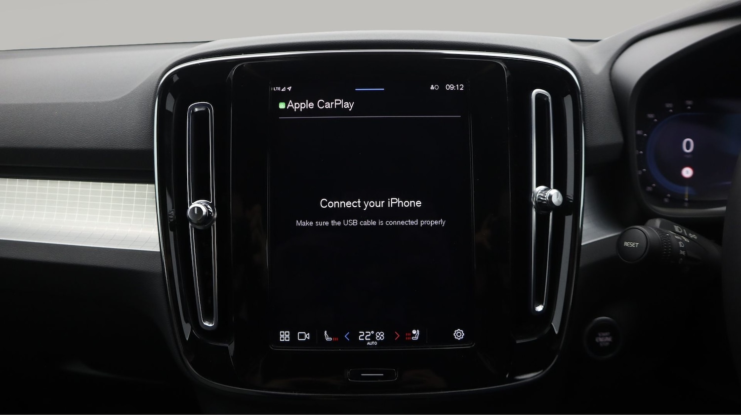 Used Volvo XC40 2023 for sale - 77410811: Photo 23