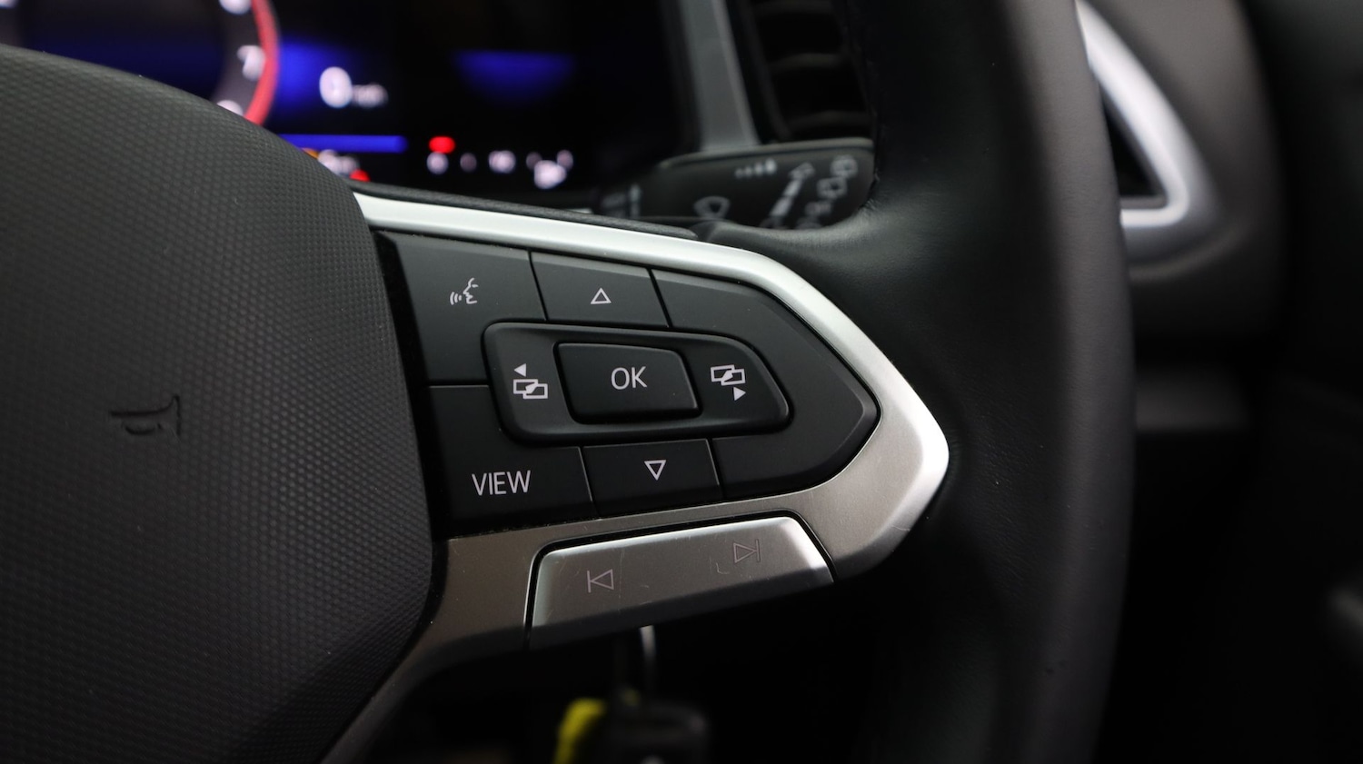 Used Volkswagen T-Roc 2022 for sale - 77461001: Photo 24