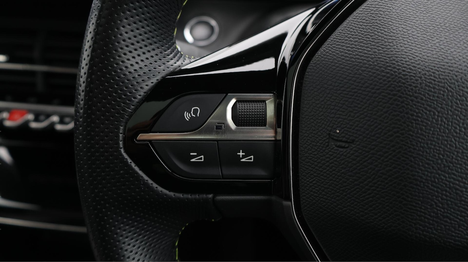 Used Peugeot 2008 2020 for sale - 76735245: Photo 24