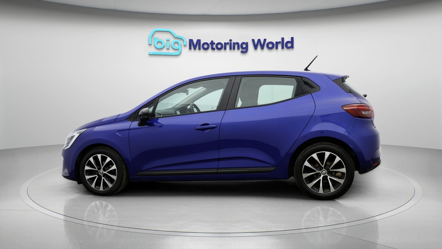 Used Renault Clio 2023 for sale - 77991858: Photo 4