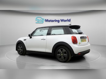 Used MINI Electric Hatch 2023 for sale - 79368070: Photo