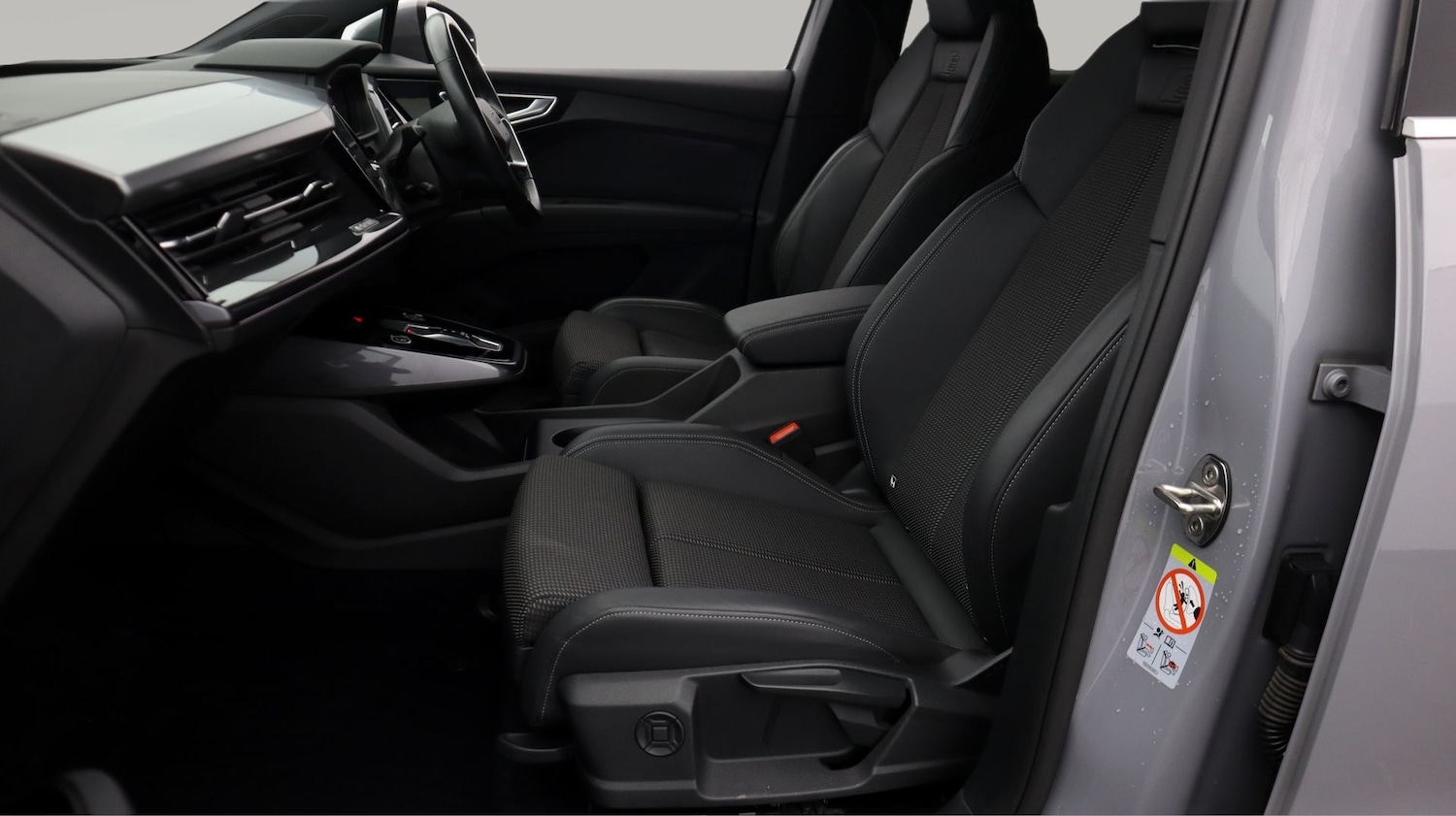 Used Audi Q4 e-tron 2021 for sale - 77641194: Photo 14