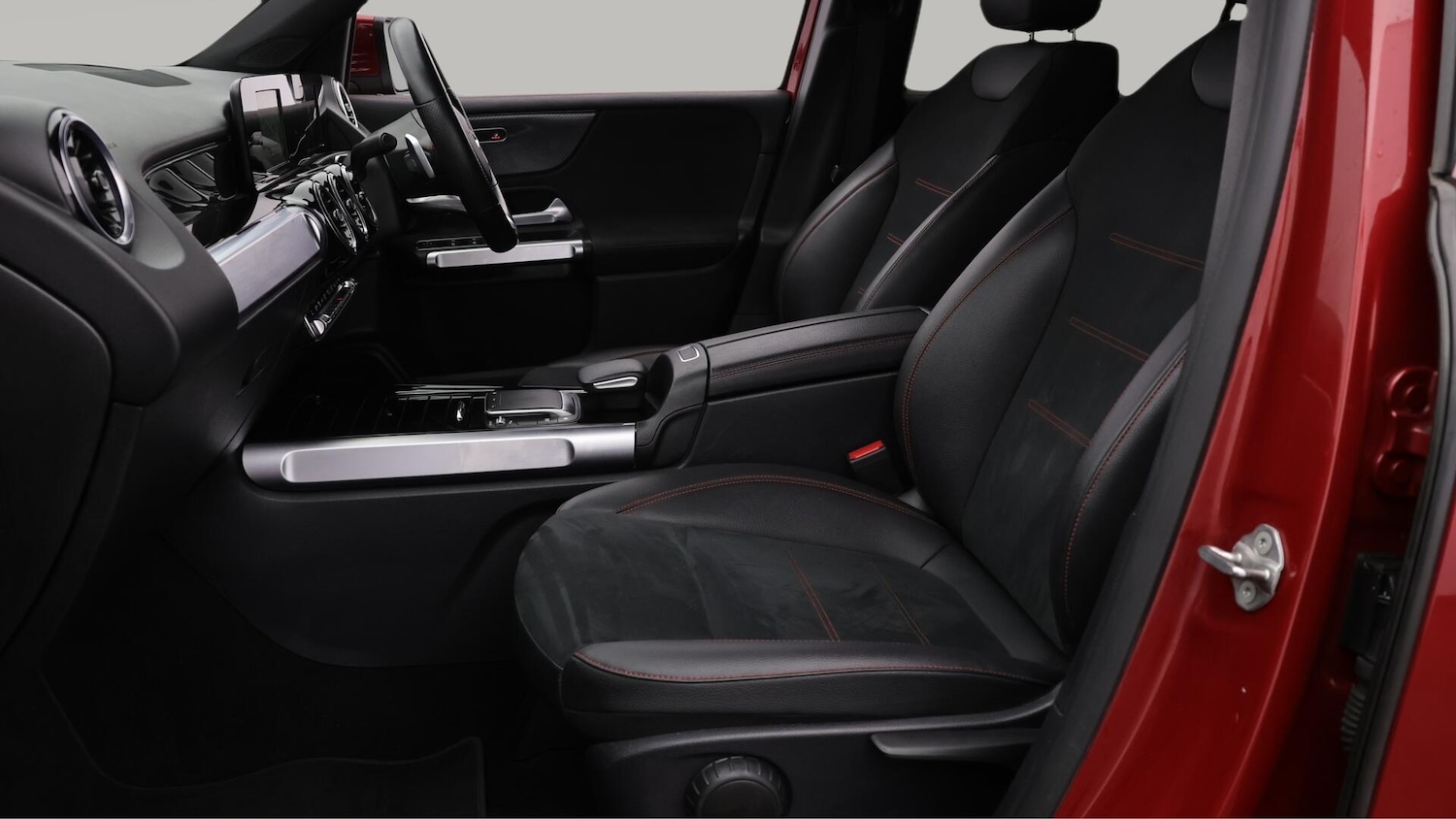 Used Mercedes-Benz GLB 2022 for sale - 76214981: Photo 15