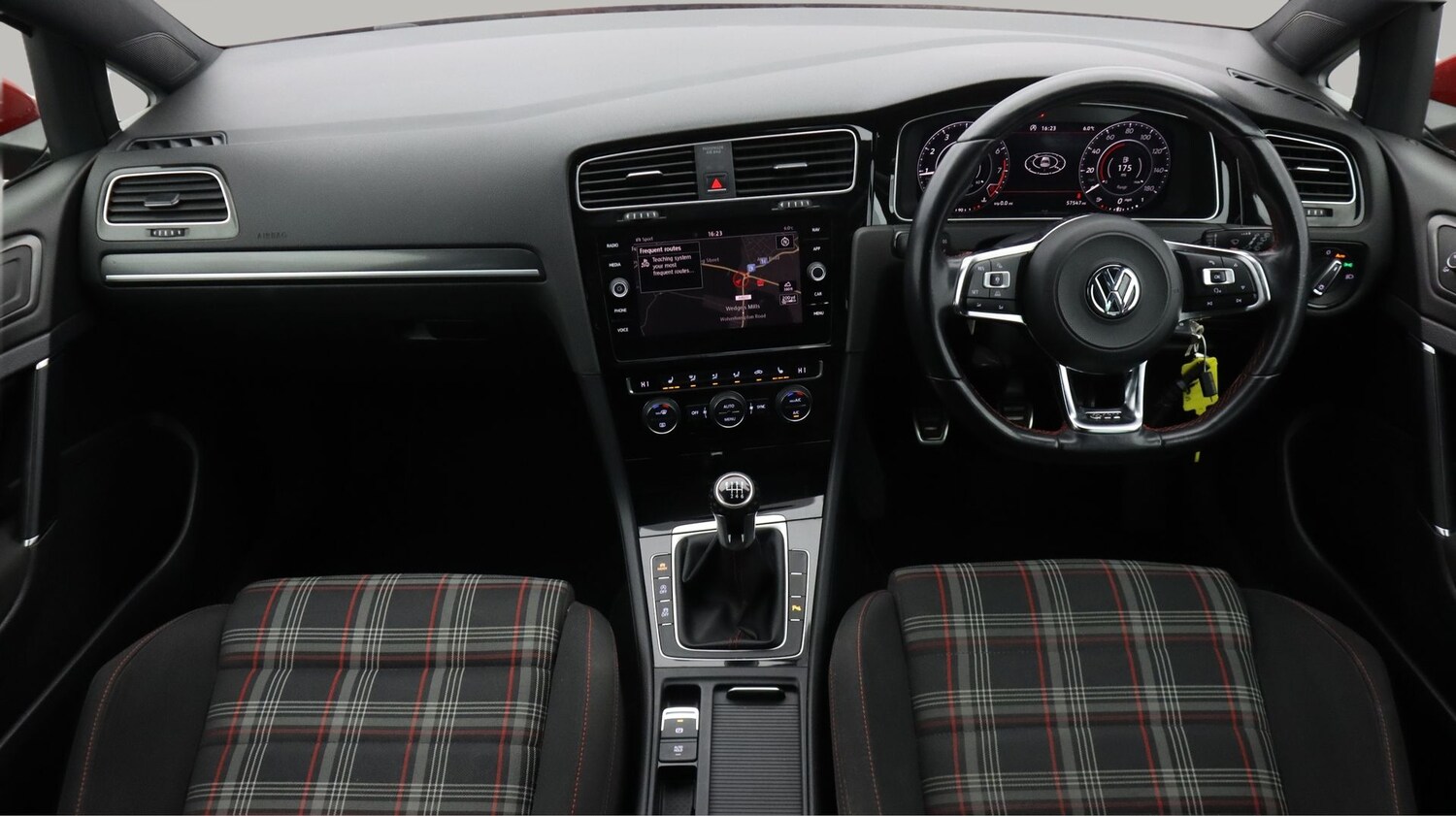 Used Volkswagen Golf 2017 for sale - 77529342: Photo 13