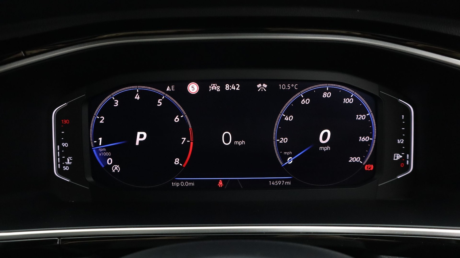 Used Volkswagen T-Roc 2023 for sale - 77274730: Photo 10