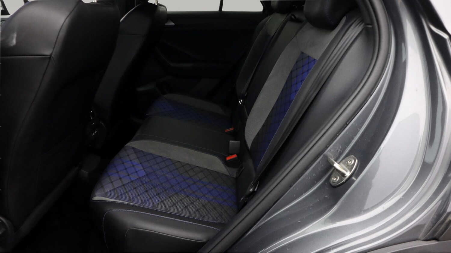 Used Volkswagen T-Roc 2023 for sale - 77274730: Photo 16