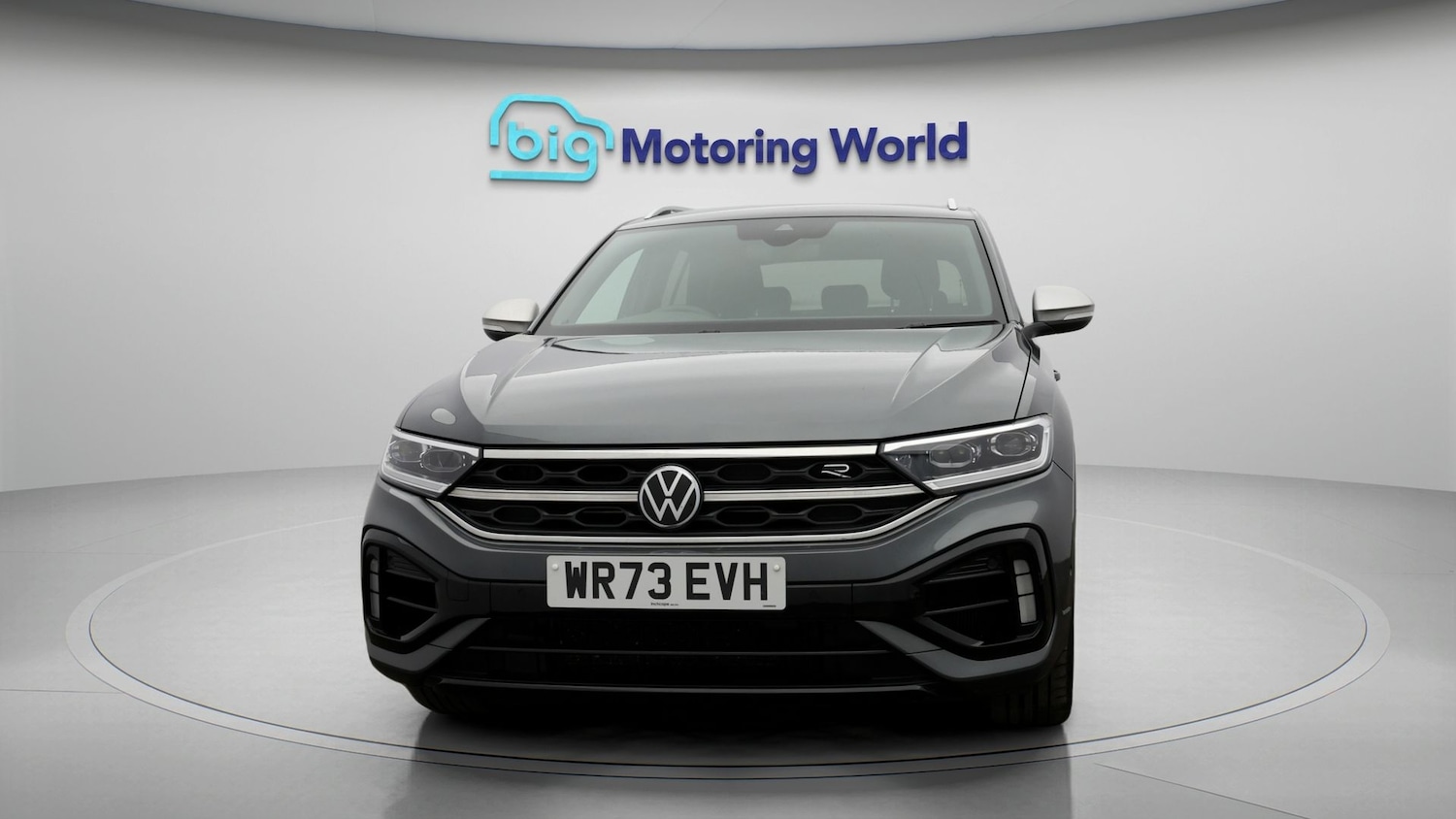 Used Volkswagen T-Roc 2023 for sale - 77274730: Photo 2