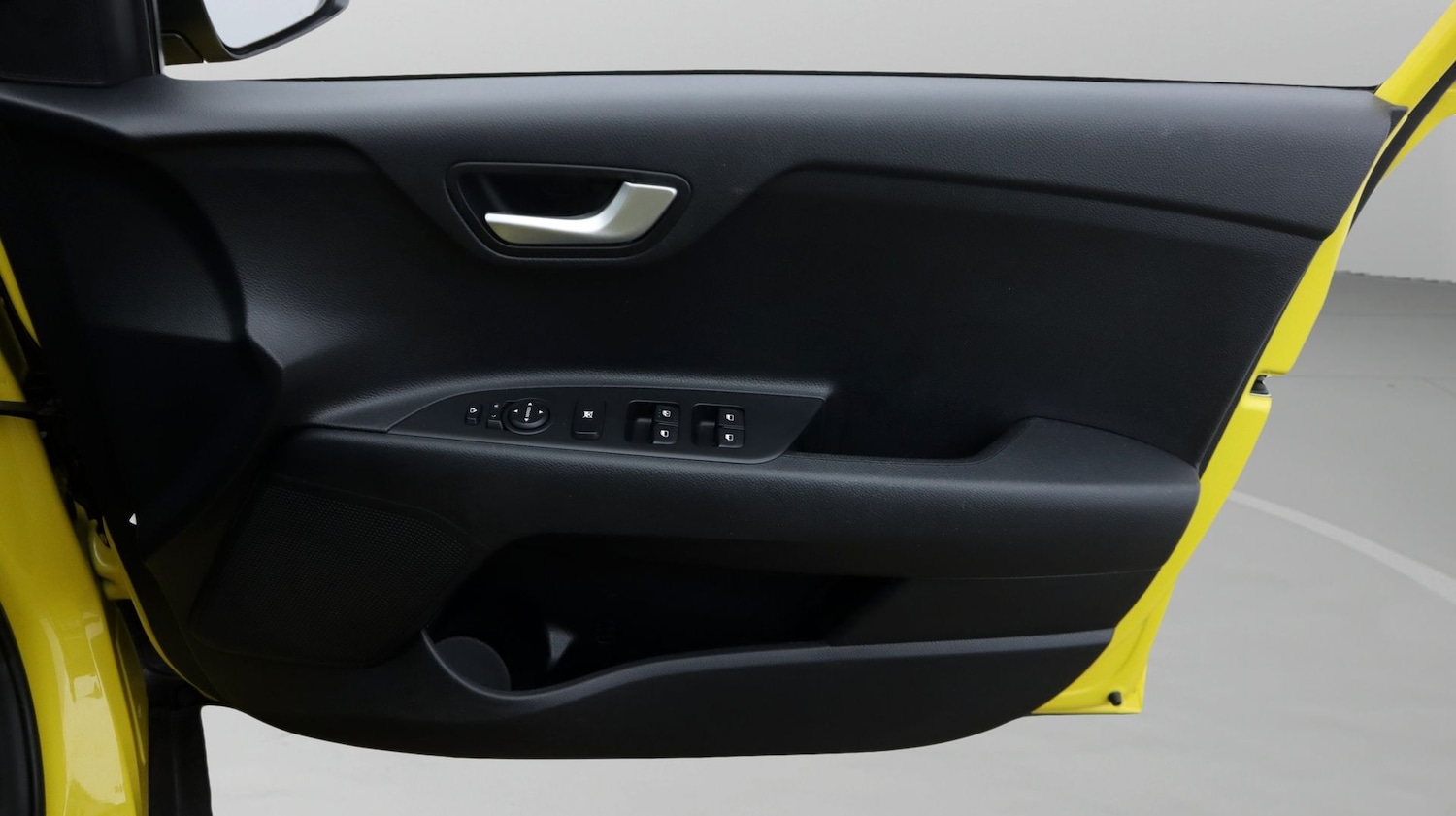 Used Kia Stonic 2022 for sale - 77991854: Photo 15