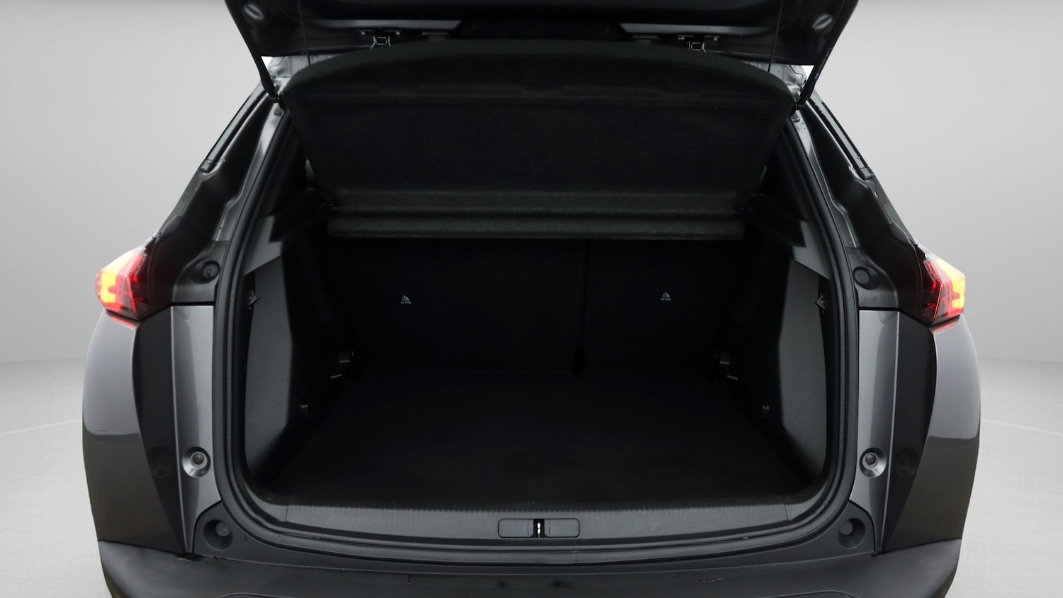 Used Peugeot 2008 2020 for sale - 77452833: Photo 17