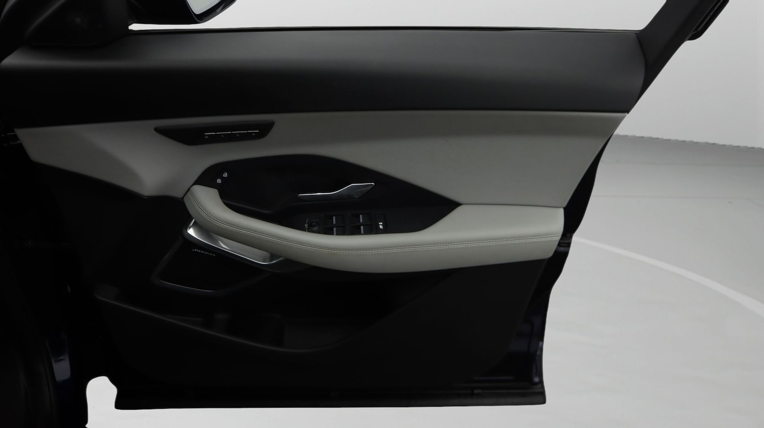 Used Jaguar E-Pace 2022 for sale - 77312436: Photo 15