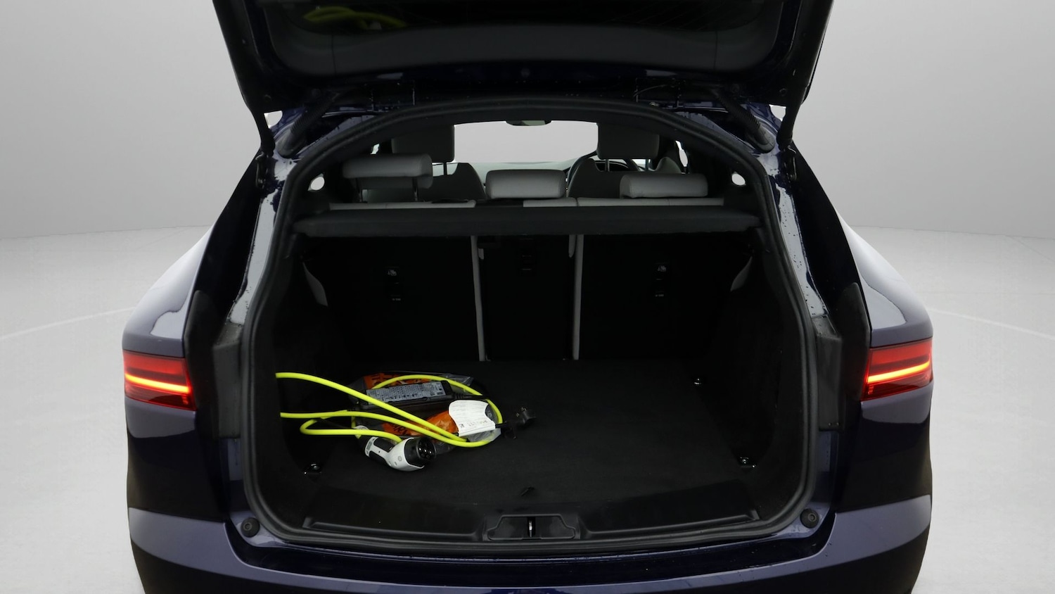 Used Jaguar E-Pace 2022 for sale - 77312436: Photo 17