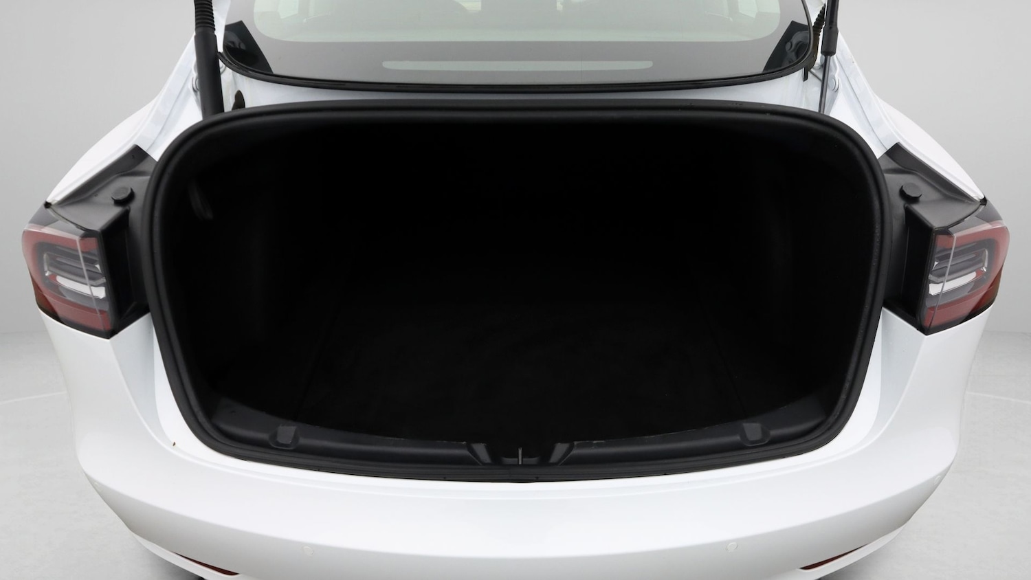 Used Tesla Model 3 2021 for sale - 77592295: Photo 17