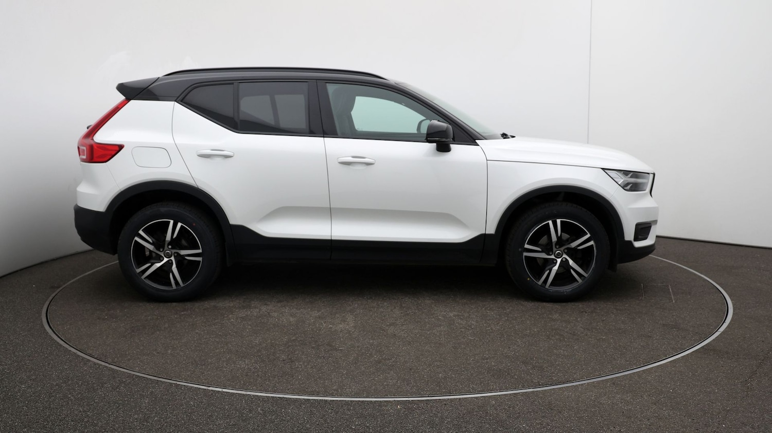 Used Volvo XC40 2020 for sale - 76811951: Photo 42