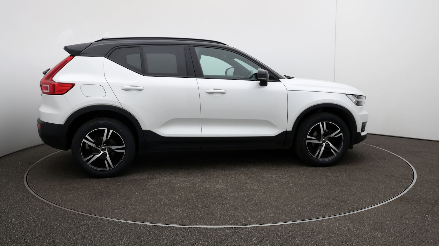 Used Volvo XC40 2020 for sale - 76811951: Photo 43