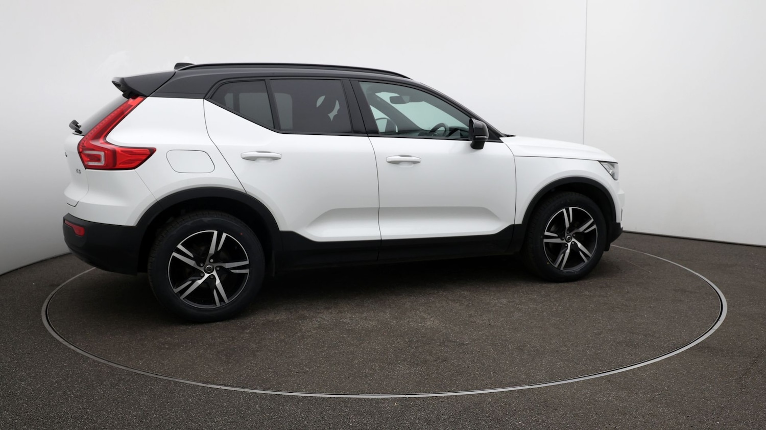 Used Volvo XC40 2020 for sale - 76811951: Photo 44