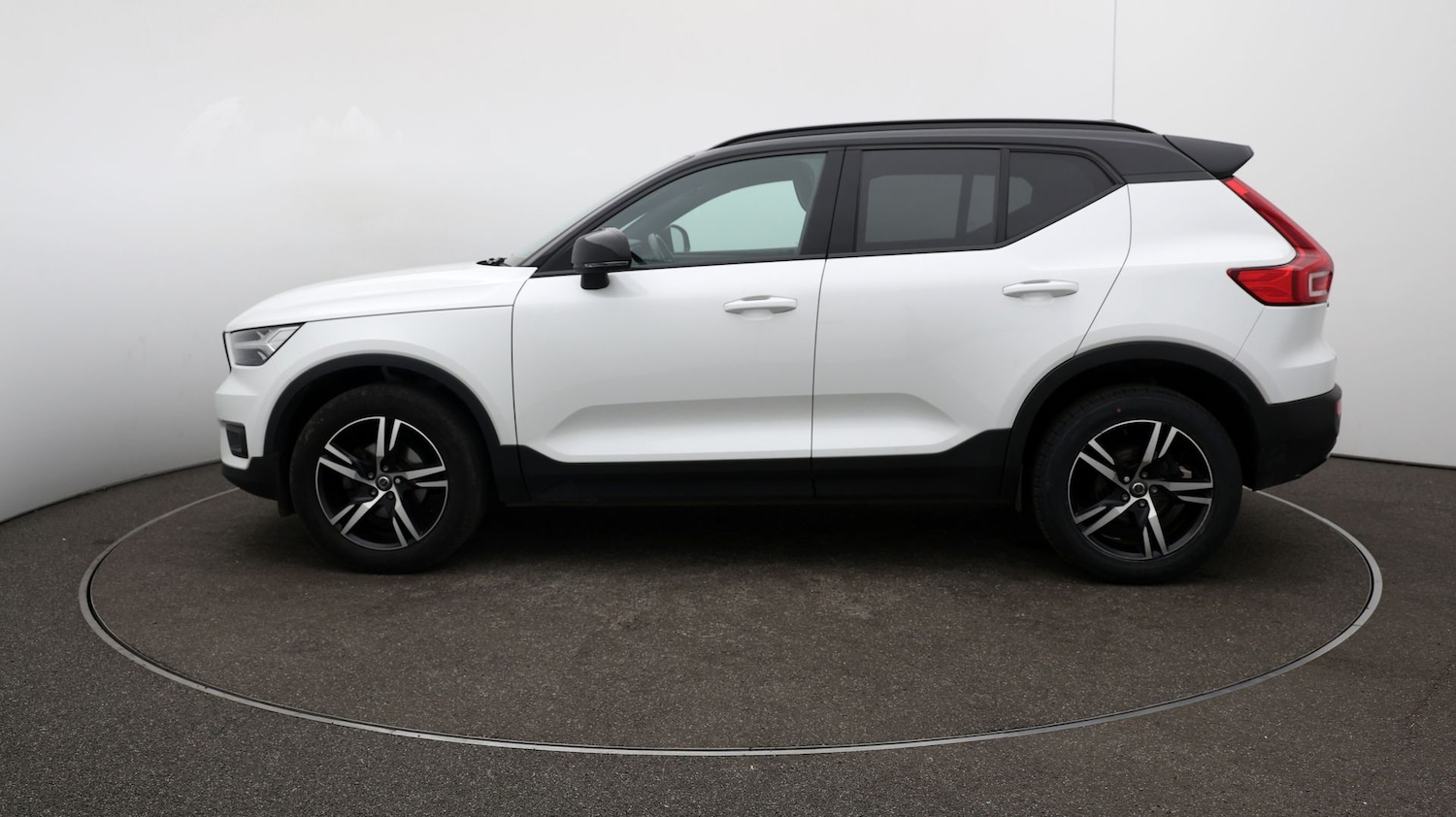 Used Volvo XC40 2020 for sale - 76811951: Photo 57