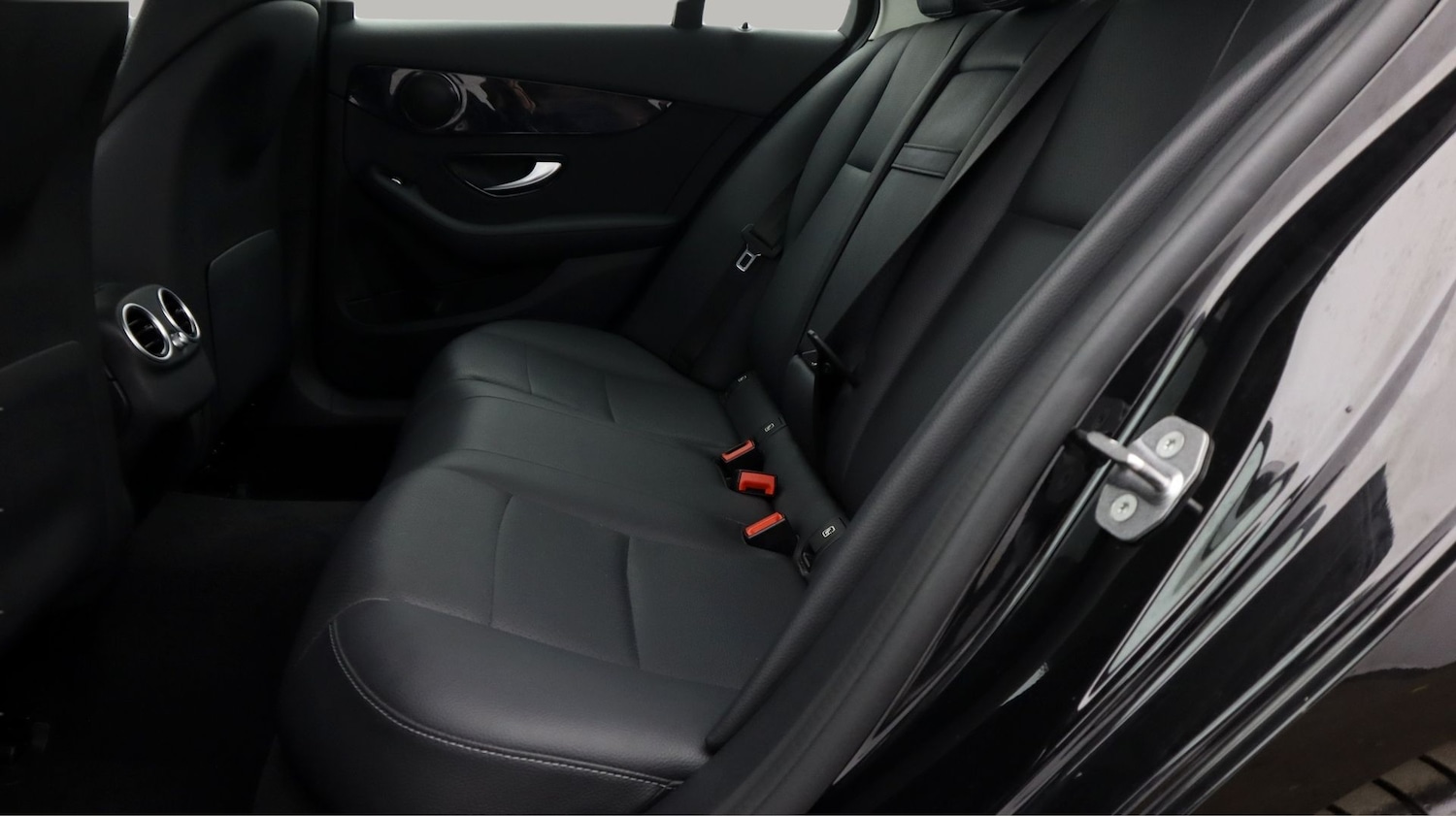 Used Mercedes-Benz C Class 2020 for sale - 78065392: Photo 16