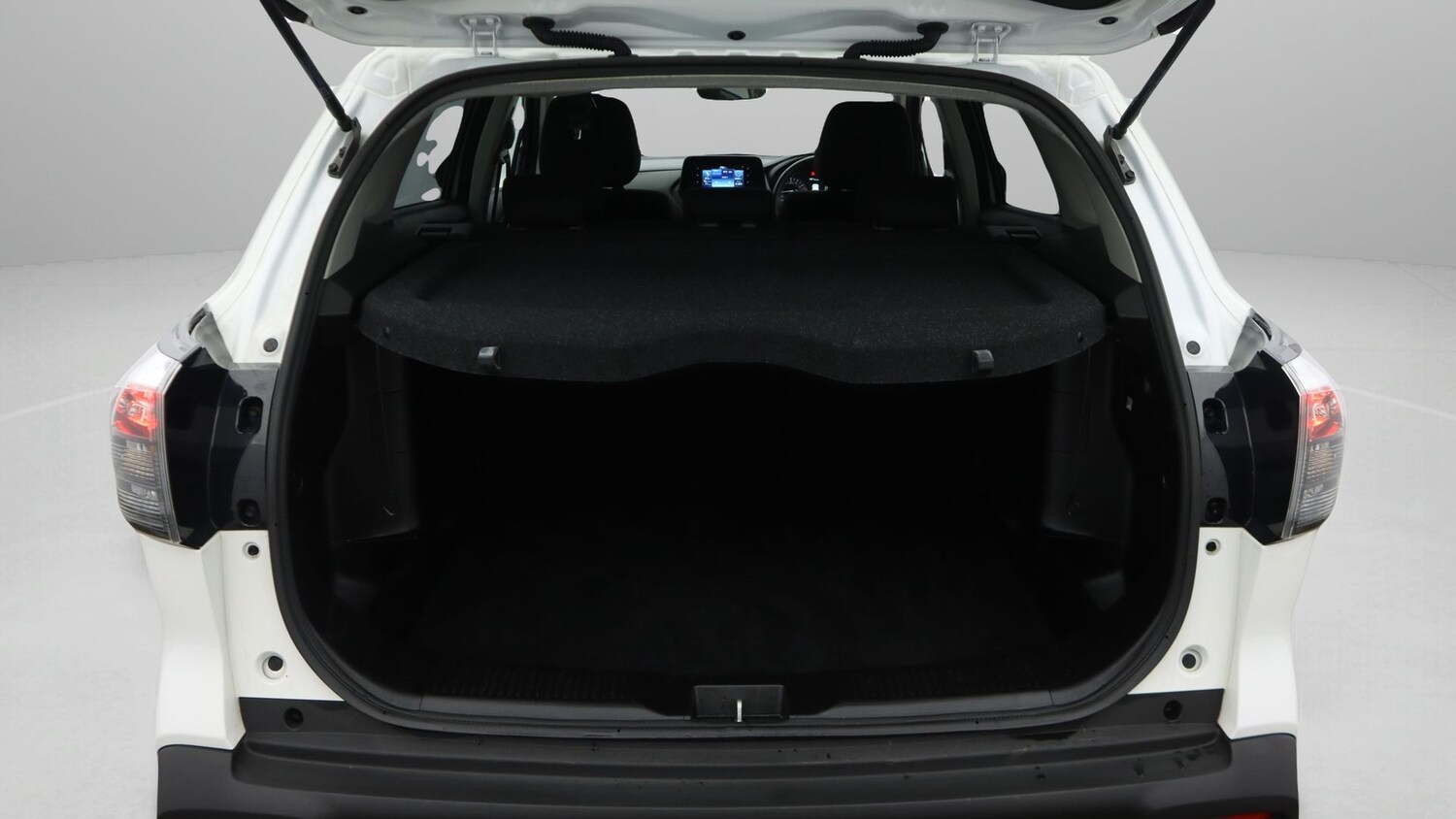 Used Suzuki SX4 S-Cross 2023 for sale - 77907739: Photo 17