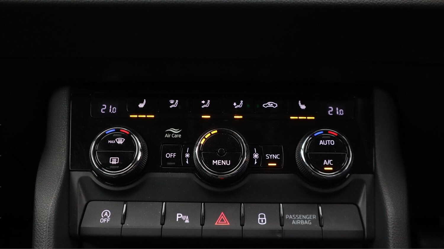 Used Skoda Karoq 2022 for sale - 76550942: Photo 13