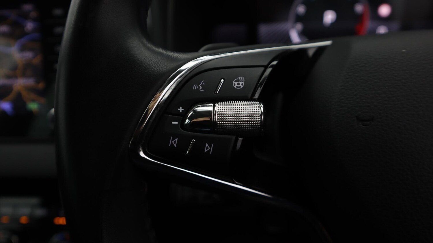 Used Skoda Karoq 2022 for sale - 76550942: Photo 23