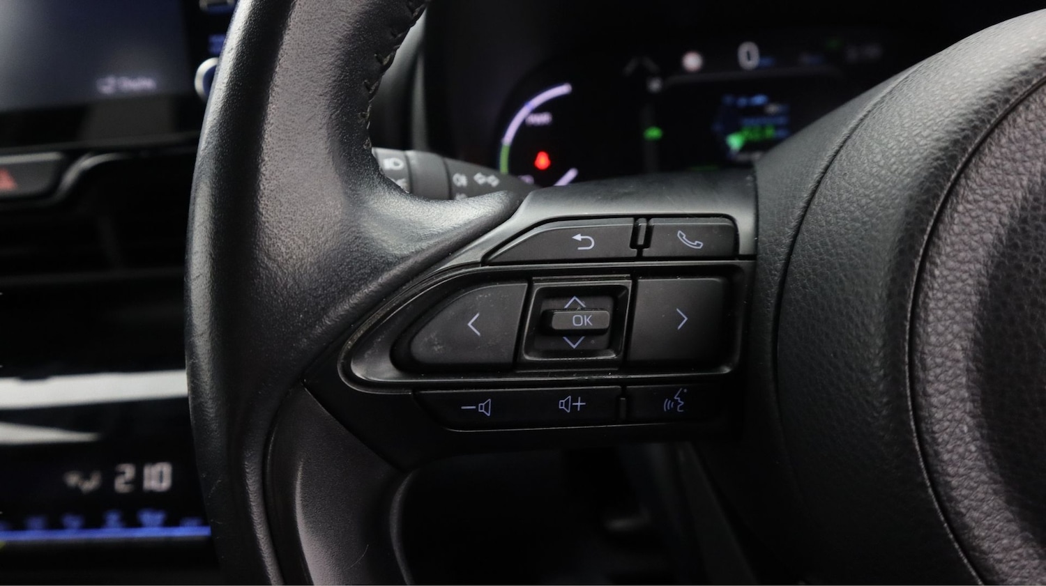 Used Toyota Yaris Cross 2022 for sale - 78202324: Photo 21