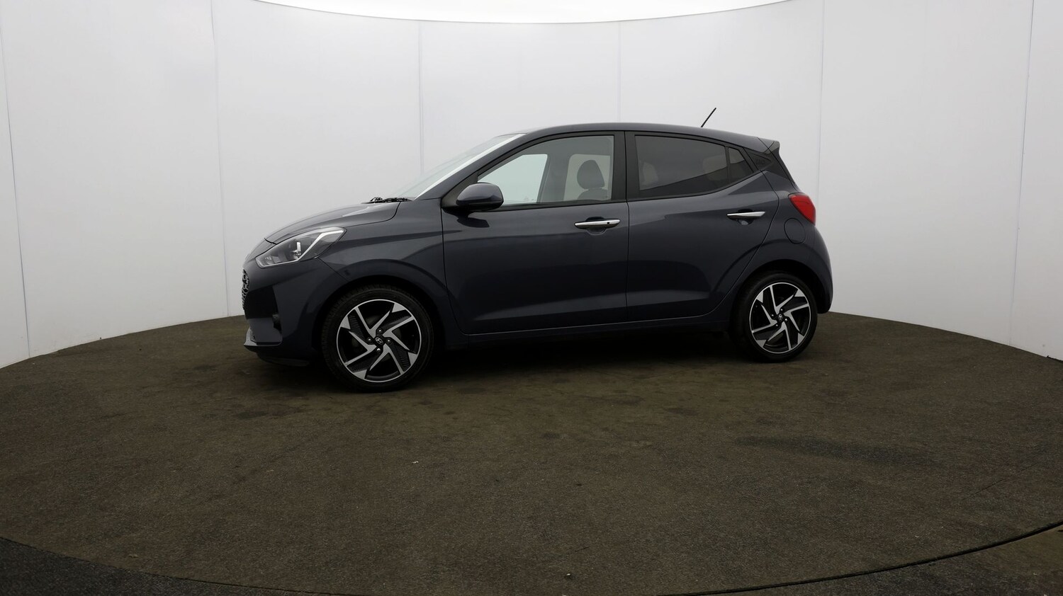 Used Hyundai i10 for sale - 76810666: Photo 30