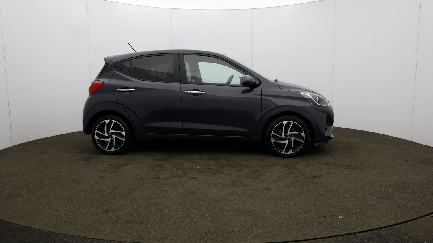 Used Hyundai i10 for sale - 76810666: Photo 48