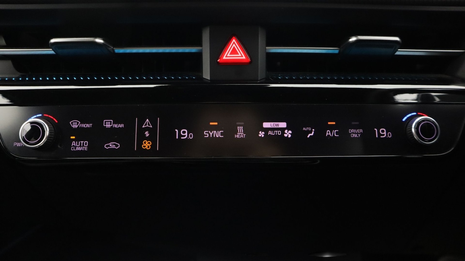 Used Kia EV6 2023 for sale - 77822570: Photo 12